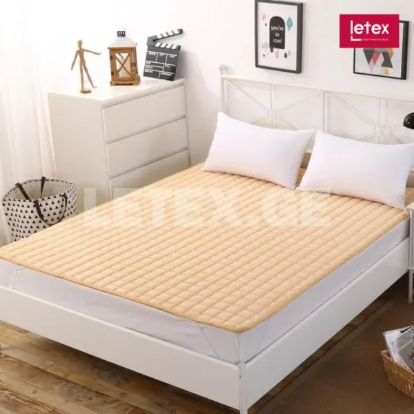 მატრასის დამცავი ხავერდის ზედაპირით