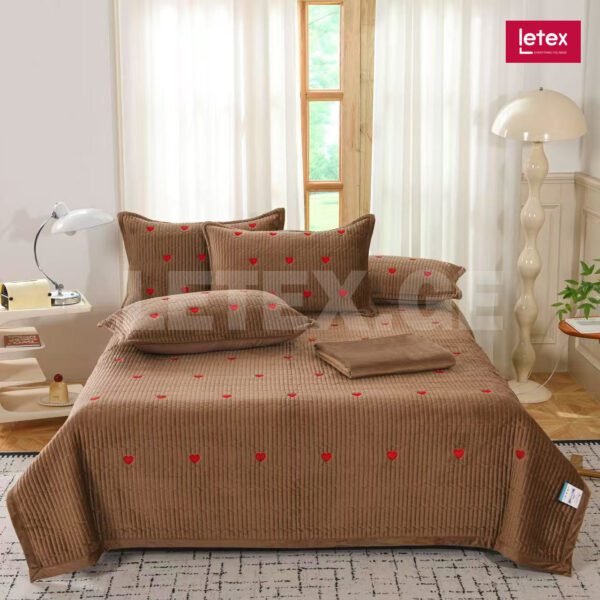 ხავერდის გადასაფარებელი