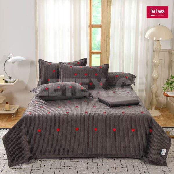 ხავერდის გადასაფარებელი