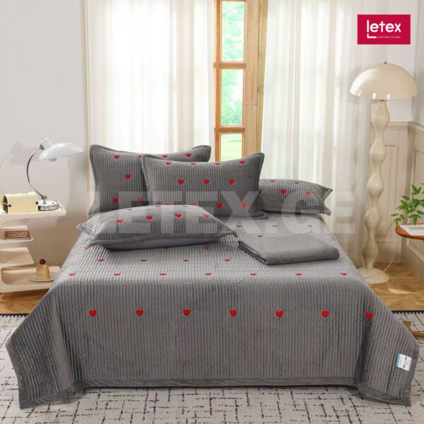 ხავერდის გადასაფარებელი