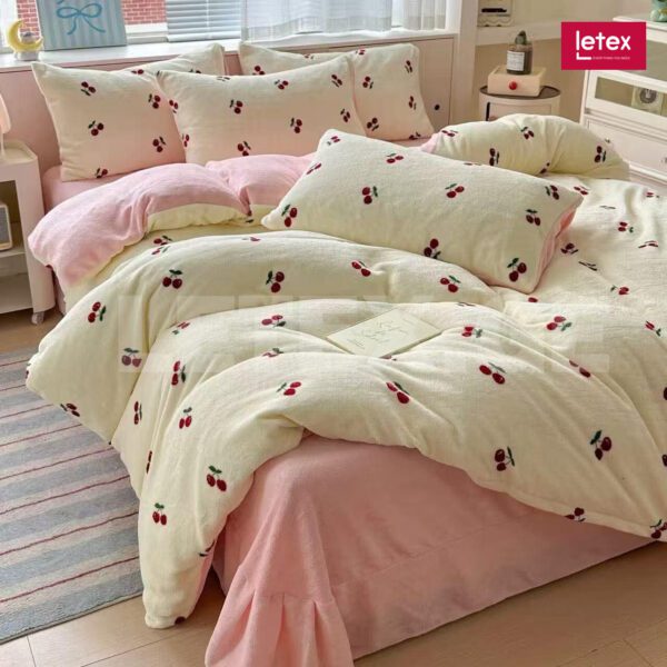 ხავერდის ორსაწოლიანი თეთრეული